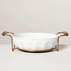 HEARTH & HAND‎ oven to table fluted stoneware round baking dish with carrier